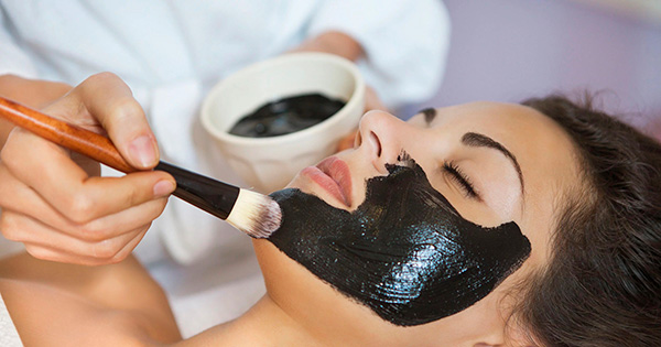 Carbon Peel in Delhi